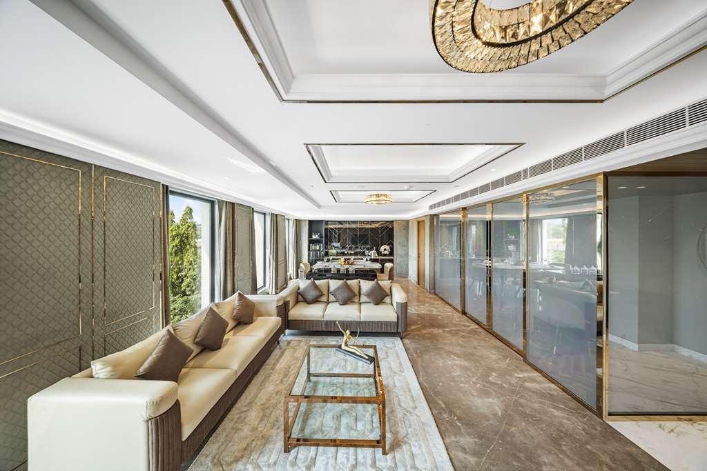Hotel Radisson Blu Chennai