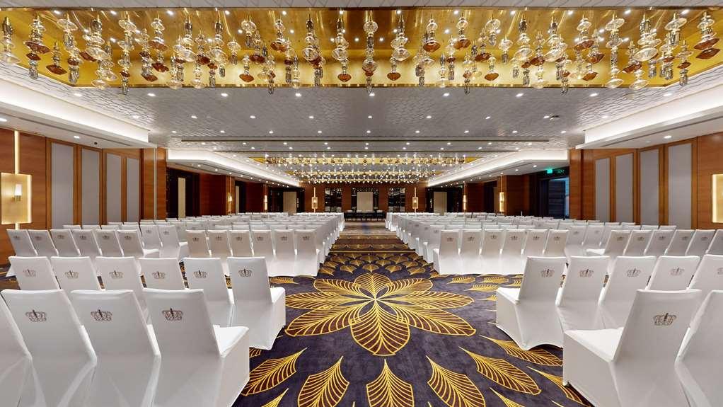 Radisson Blu Hotel *