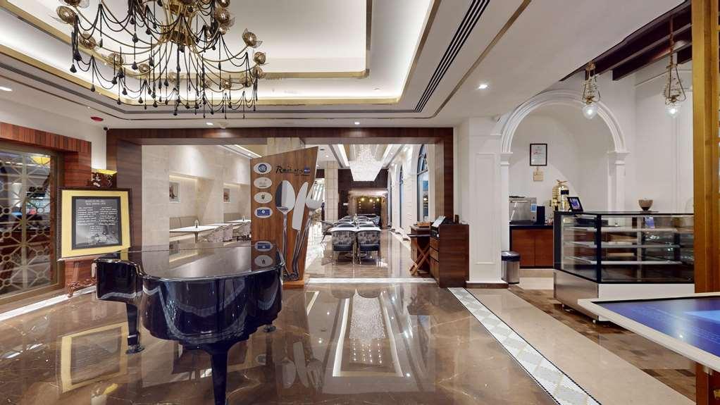 Hotel Radisson Blu *
